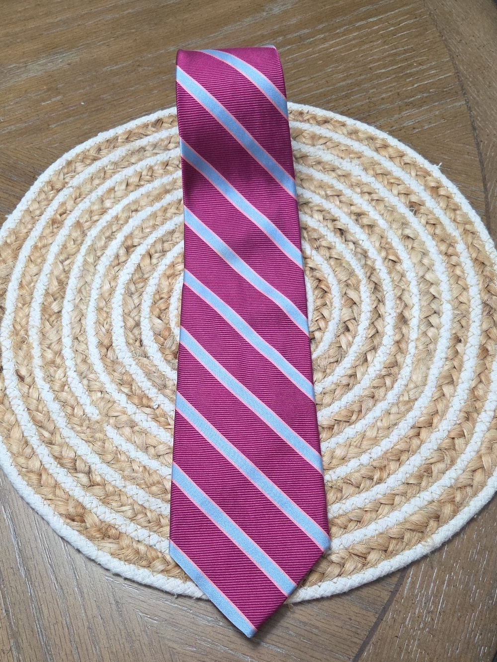 Brooks Brothers 346 Mens Fusia/ Blue Silk Tie, NWT, 60x3.75